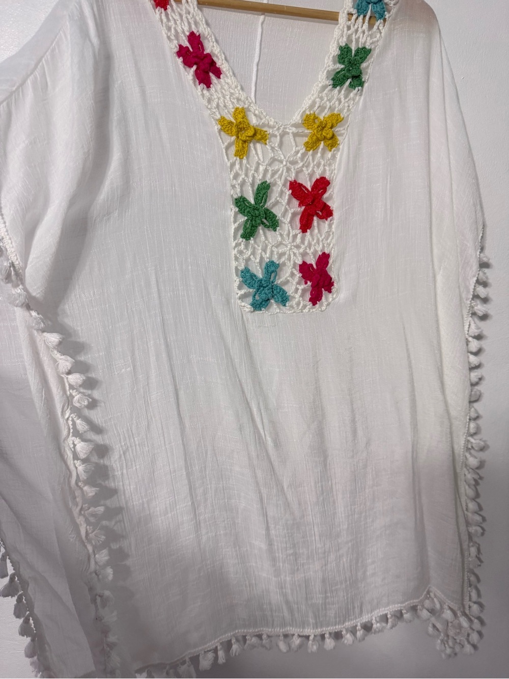 Moss Rose White Crochet V-Neck Swim Coverup with Multicolor Floral Detail - Picture 4 of 8